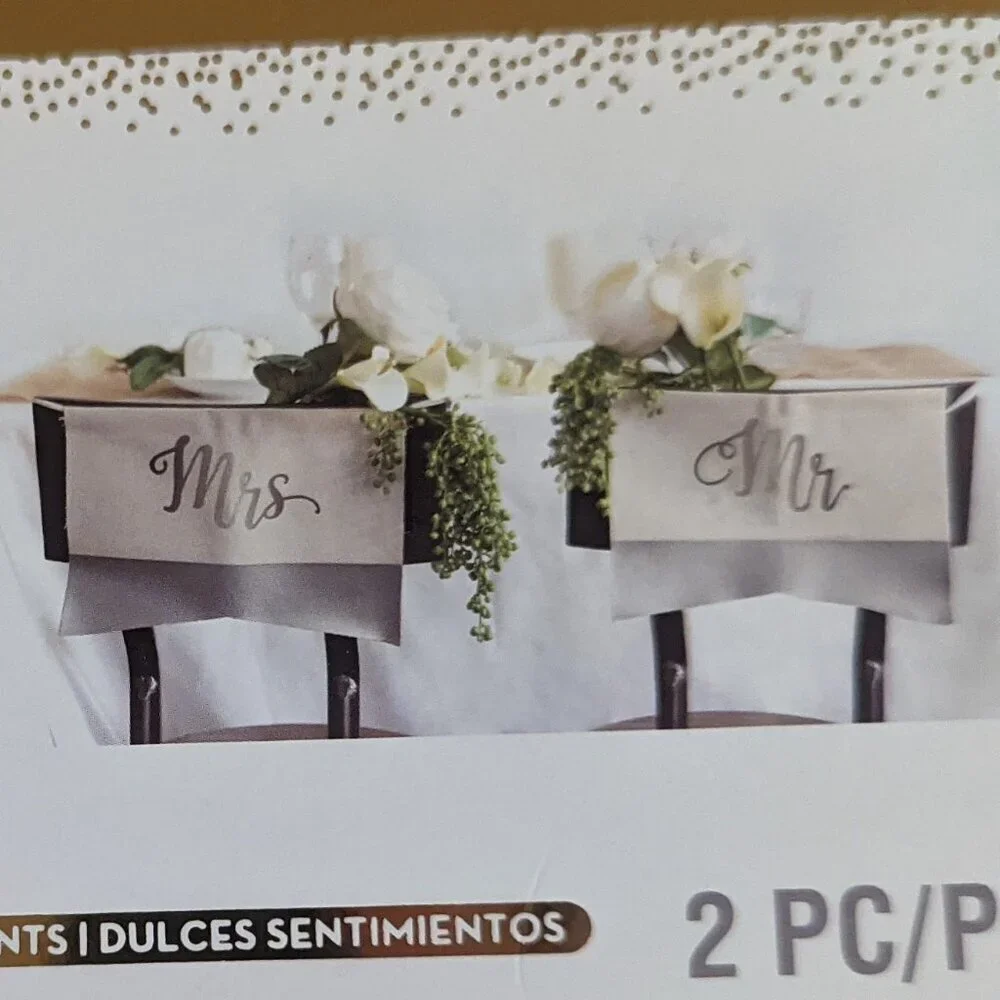 NWT Rustic Celebrate It 'Mr Mrs' Chair Signs Farmhouse Wedding Reception Party